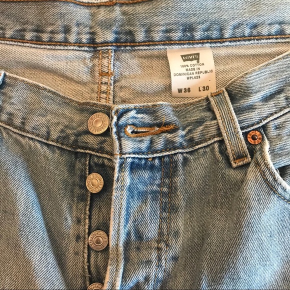 Vintage LEVI'S 501 classic button fly red tab blue jeans 36 x 29 - Picture 6 of 6